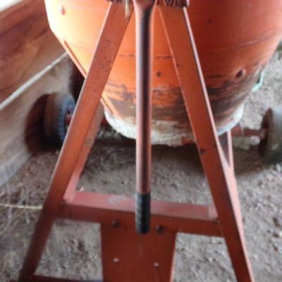 BB-18  VINTAGE CONCRETE MIXER