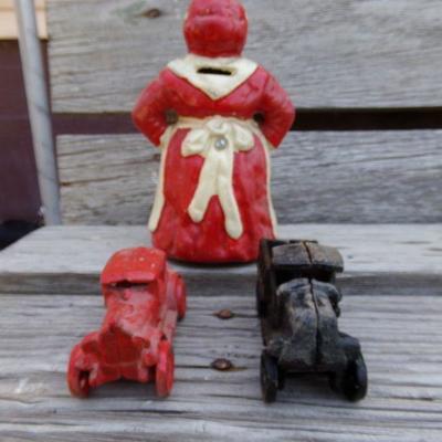 LOT 204  CAST IRON AUNT JEMIMA BANK & TOY CARS