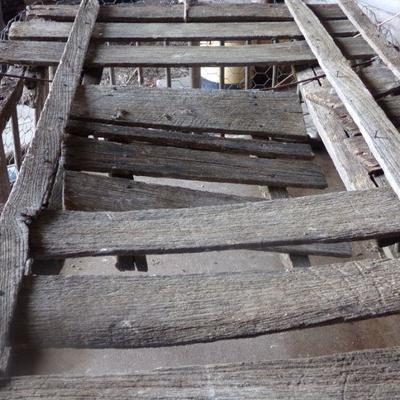 BB-21  VINTAGE CHICKEN CAGE AND LARGE WOODEN TRUNK