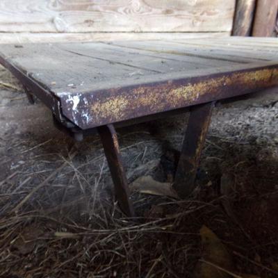 BB-22  WOOD PLATFORM