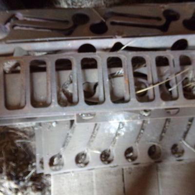 BB-23  STEEL BLADES?