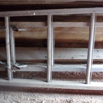 BB-25  WOODEN LADDER
