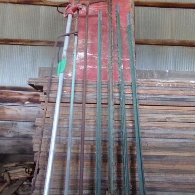 BB-27  WATER WELL HYDRANT AND STUDDED T-POSTS