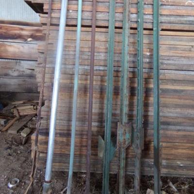 BB-27  WATER WELL HYDRANT AND STUDDED T-POSTS