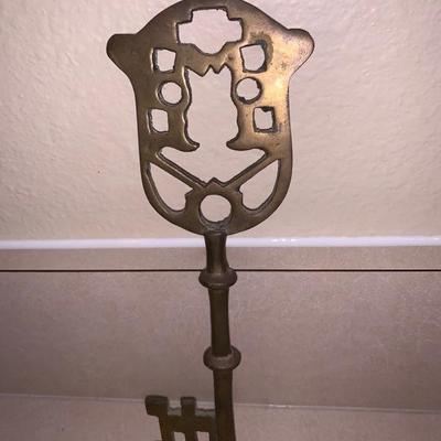 Vintage brass key set 3 keys