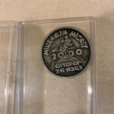 Mickey Mouse Disney 2000 coin