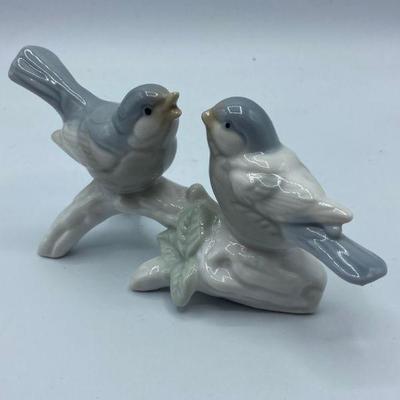 Birds Figurine