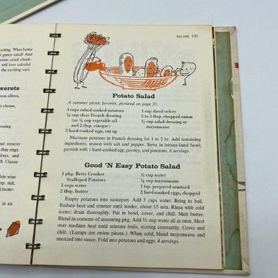 Betty Crocker's Outdoor Cook Book