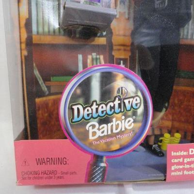Lot 322 Detective Barbie