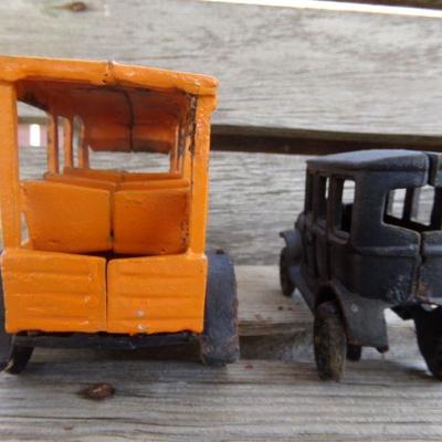LOT 221  CAST IRON BUS & SUV