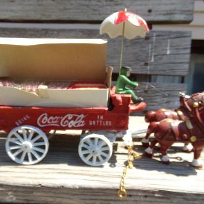 LOT 224  NIB CAST COCA COLA HORSE DRAWN WAGON
