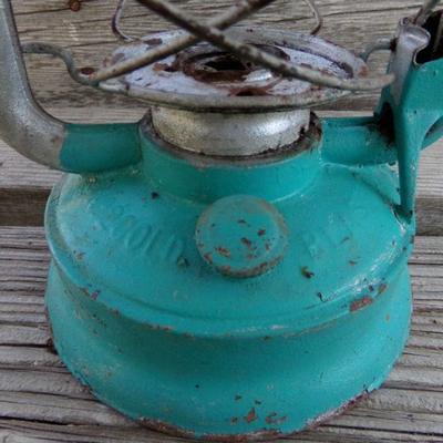 LOT 225  ANTIQUE LANTERN & OIL OR GAS PAIL. (SG)