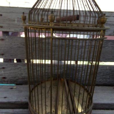 LOT 228  ANTIQUE BRASS BIRD CAGE. (SG)