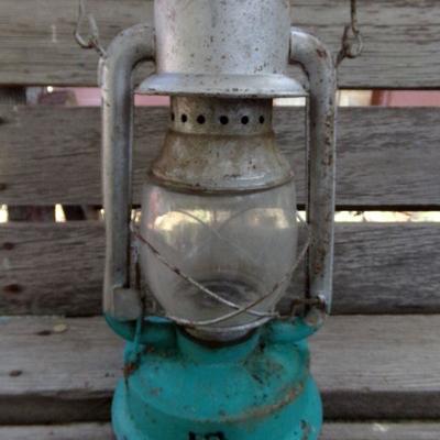 LOT 229  COLD BLAST LANTERN (SG)