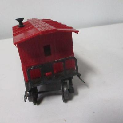 Lot 152 - Lionel Caboose With Room For Load D L & W Train Number 6119