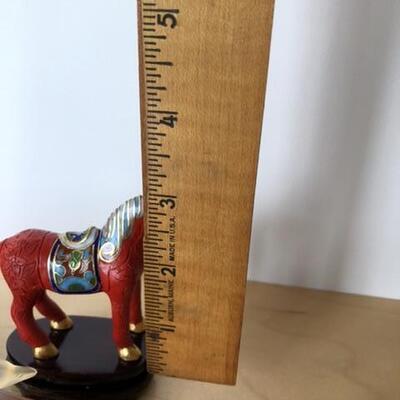 D1: Collection if Minature Carved Animals