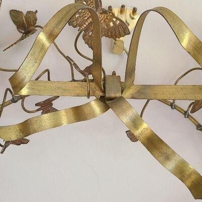 G48: Petite Choses Dresden Mixed Metal Butterfly Wreath