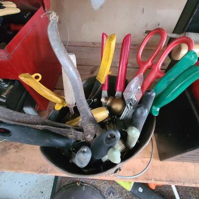 G70: Tool lot Battery Tester and More