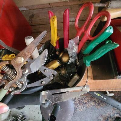 G70: Tool lot Battery Tester and More