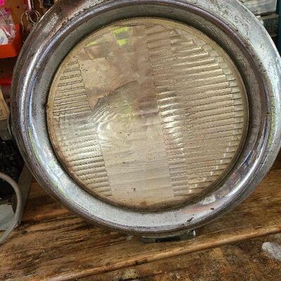 G77:  Antique Large Ray Headlamp