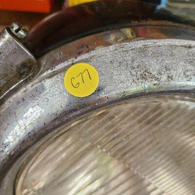 G77:  Antique Large Ray Headlamp