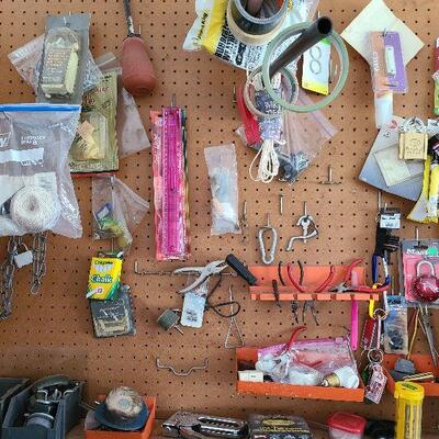 G80:  Lot of Hanging Tools
