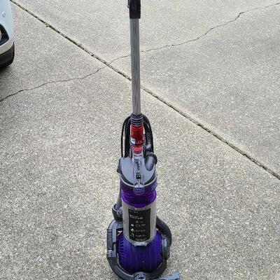 G82: Dyson DC24 Ball Vaccum