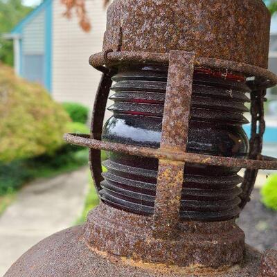 G84:  Warsaw NJ Traffic #40 Lantern Red Globe
