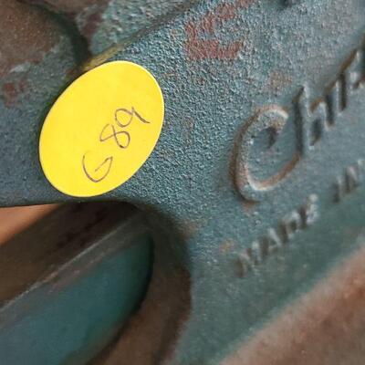 G89: Vintage Chief No L4 Swivel Base Vise Made in USA