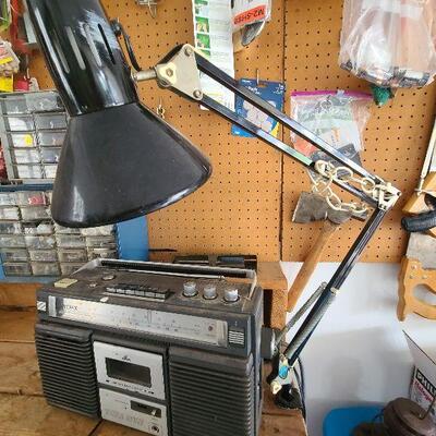G90: Underwriter Laboratories Portable Workbench Lamp