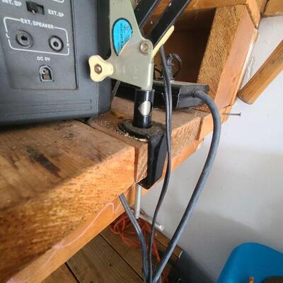 G90: Underwriter Laboratories Portable Workbench Lamp