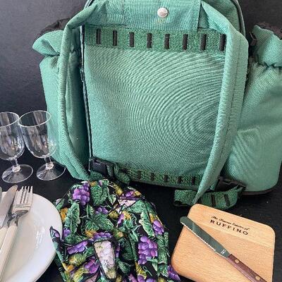 G96:  Tuscany Estates Ruffino Picnic Backpack