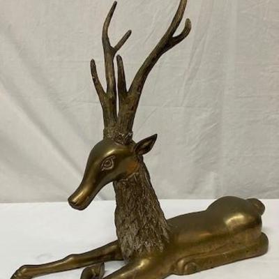 LOT#A21: Heavy Brass Sitting Reindeer