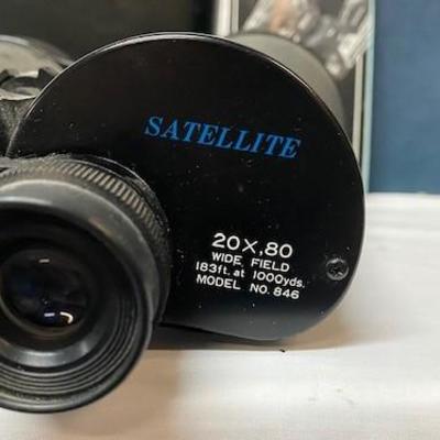 LOT#A40: Swift Satellite Binoculars Model 846
