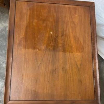 LOT#G44: Pair of Mid-Century End Tables by Drexel