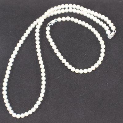 LOT#A47: Pearl Bracelet & Necklace Set with Sterling Clasps