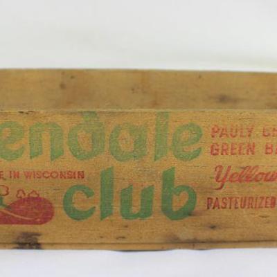 LOT#T48: Glendale Club & Kraft American Cheese Box Lot