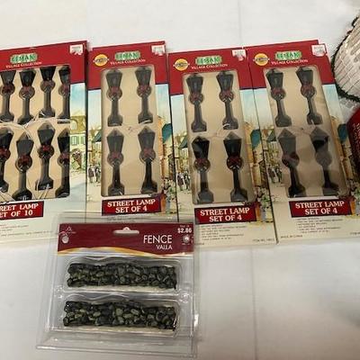 LOT#A52: Lemax Christmas Accessories Lot