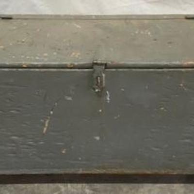 LOT#G71: Vintage Wooden Tool Box
