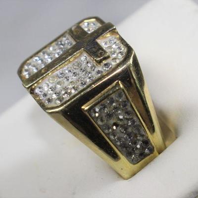 LOT#A87: Marked .925 Crucifix Men's Ring with Gold Wash
