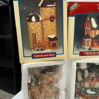 LOT#A102: Lemax Christmas Lot