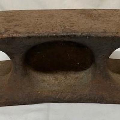 LOT#G106: Iron Cleat