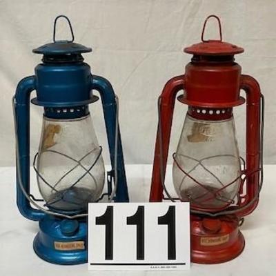 LOT#G111: Pair of Dietz Junior Kerosene Lanterns