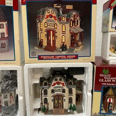 LOT#A119: Lemax Christmas Lot