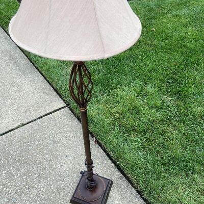 G102:  Marble & Metal Accent Floor Lamp