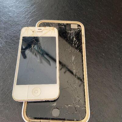 G106:  Phone Parts Lot