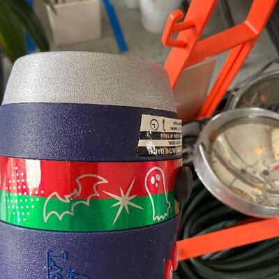 G110:  Extension Cords, Lazer Projectors, and Wahl Trimmers