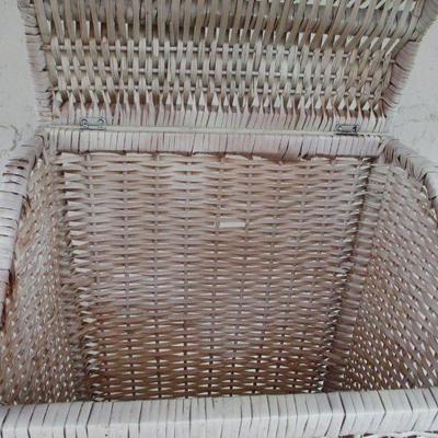 Lot 199 - Wicker Laundry Basket