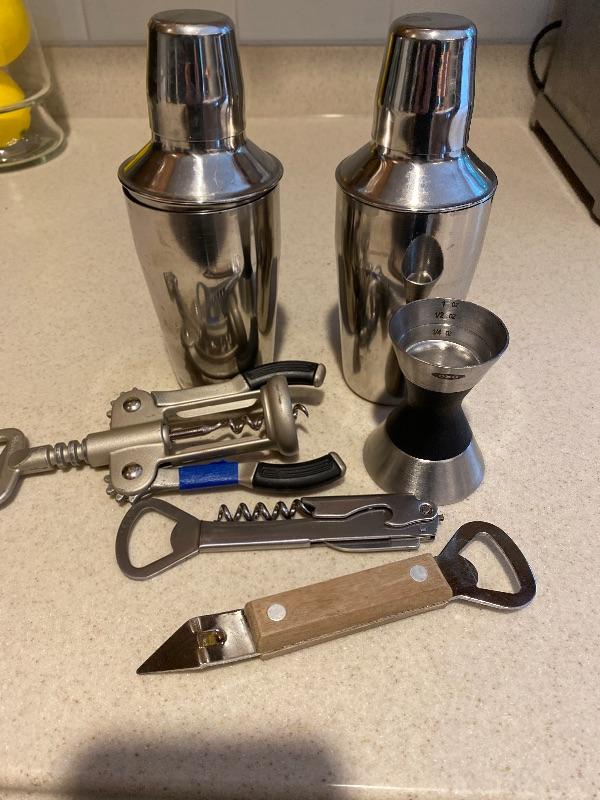 196 Wine and Bar Accessories