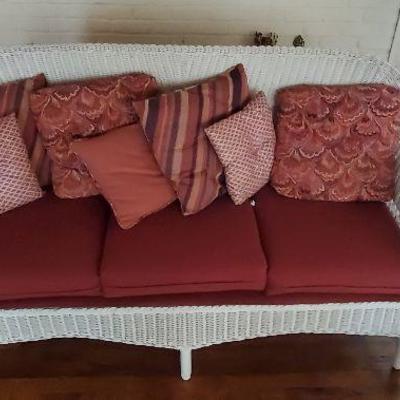 5 Piece Victorian Wicker Set in Excellent Condition
